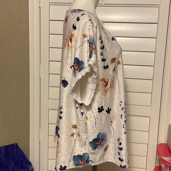 SHEIN White Floral Short Sleeve Top - Picture 3 of 6